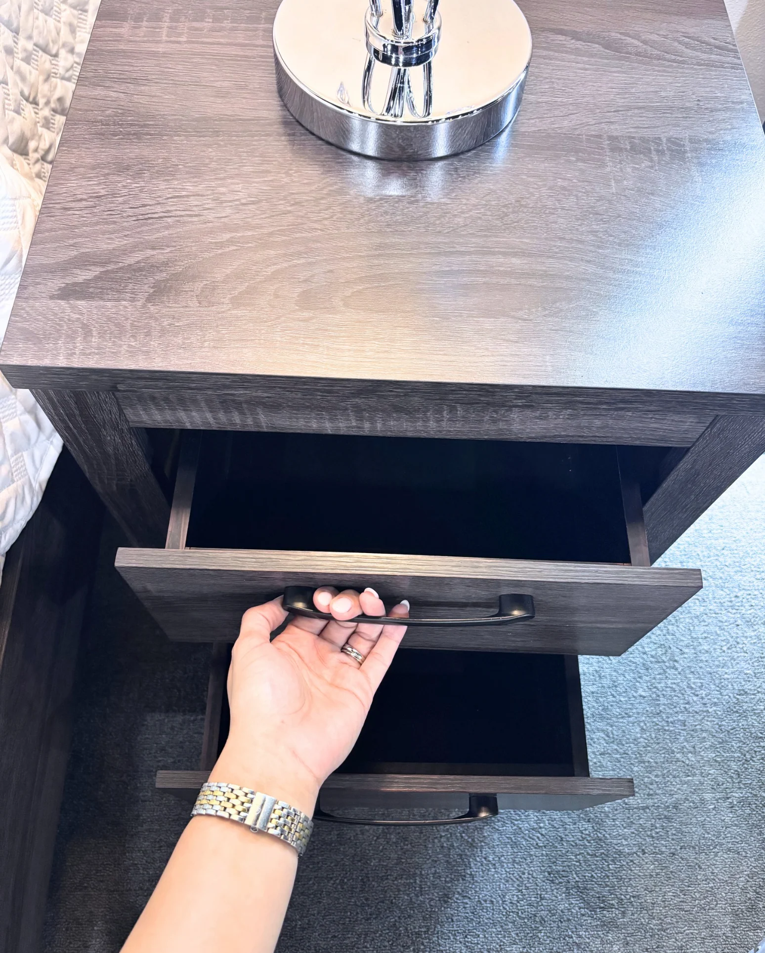 Modern Gray Upholstered Queen Bedroom Set  4 Piece - Image 9