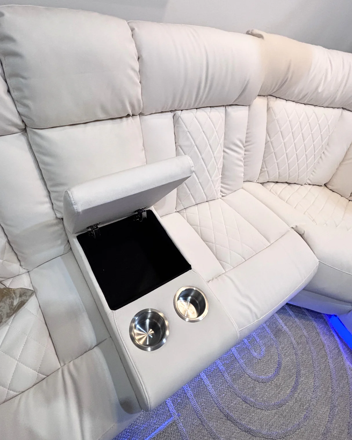 Valentina Reclining Sectional - Image 4